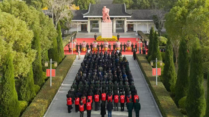 纪念杨根思烈士牺牲75周年缅怀活动举行